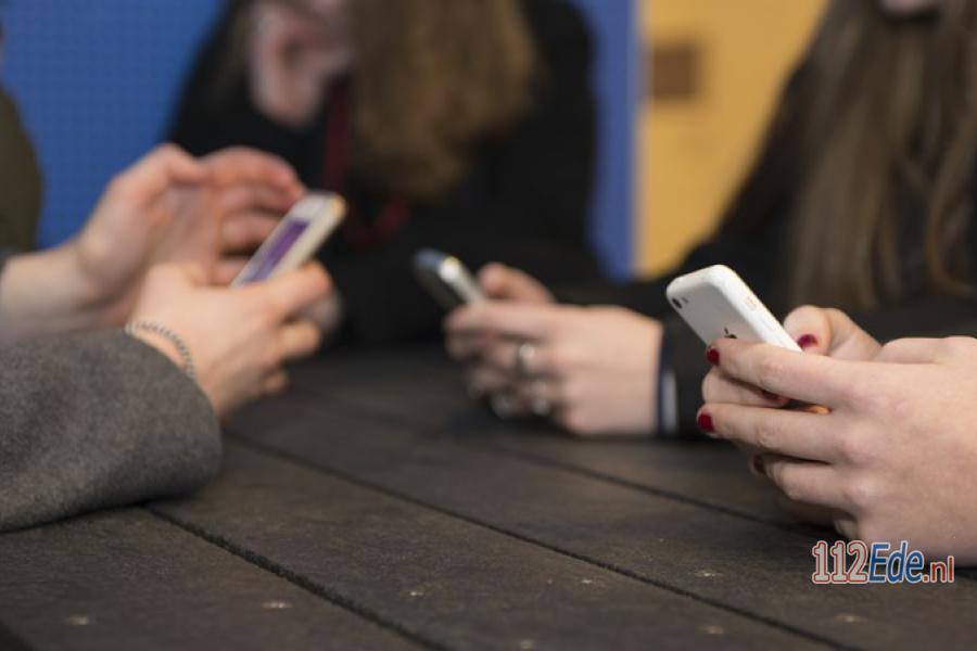 Jongeren onvoorzichtiger op onbeveiligde wifi-netwerken 112.press/PNF0JK #112Nieuws https://t.co/fC8d7CUW1M