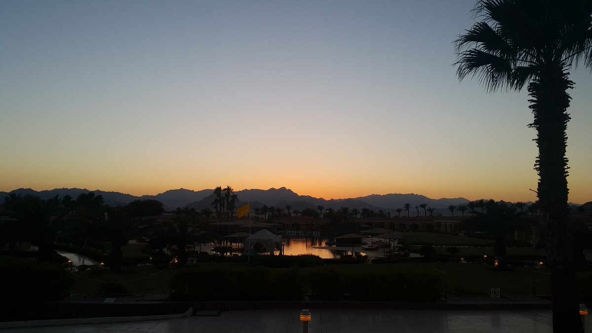 sherry__atef's tweet image. Sunset 🌇 
#zeroedit #mobcam