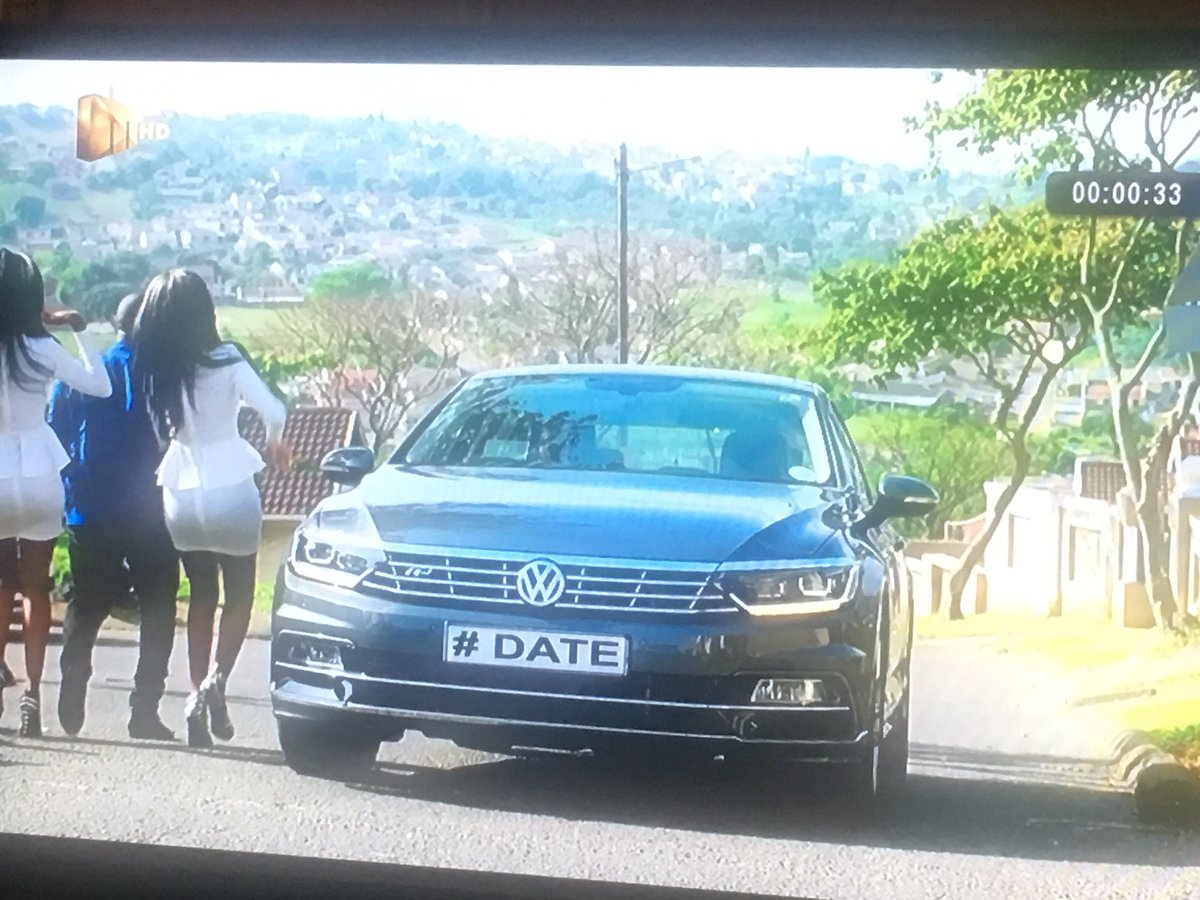 cujonkanyane's tweet photo. 😂😂😂😂😂 yeses!!! This guy😂😂  #DateMyFamily https://t.co/AOGkFicDXY