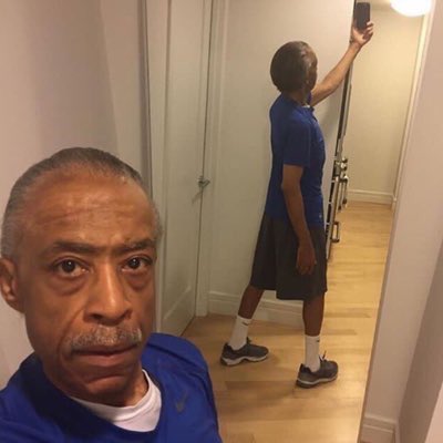 JeffUrameshi_'s tweet photo. A pic of me last night before #CrewlinkUp I thought I was icy might delete later. https://t.co/xu9Zp1YyjJ