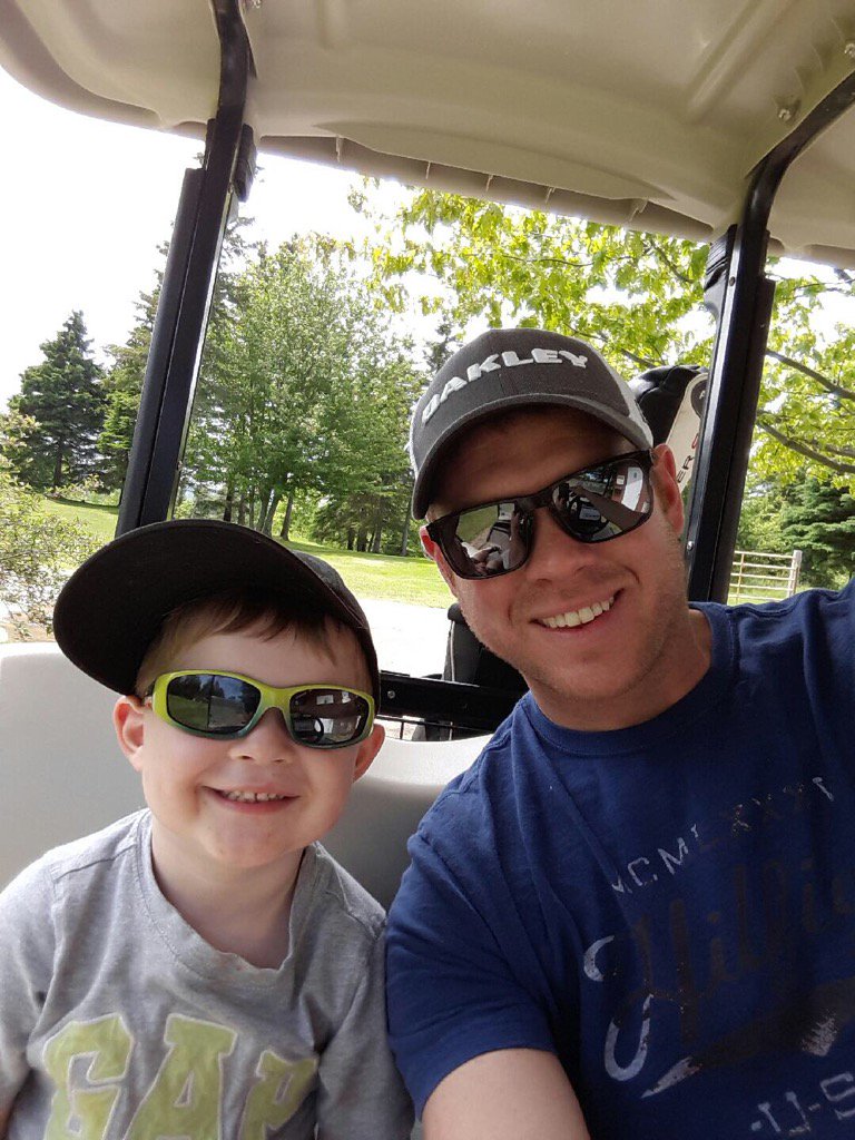 meaghanblyth's tweet photo. Daddy Day golf! #justtheboys #momsworking https://t.co/4hAA3lZjUQ