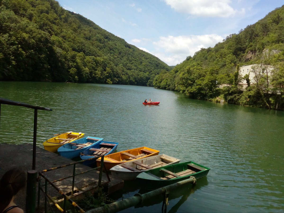 BBukszar's tweet photo. #holiday #holidays #holidayvibes #hungary https://t.co/kr8Joc1fFj