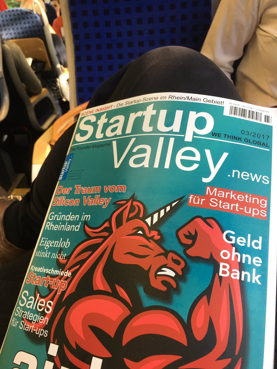 NerdFactoryORG's tweet photo. #DB Bahnfahrt nach Hause; erstmal #StartUpValley lesen #StartUpSzene #StartUp #NerdFactory #teamup4startup @startup_valley https://t.co/q9BqSsDDhl