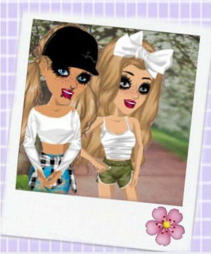 heli22416's tweet photo. :) here are my edits the last one is a edit someone made for me :) https://t.co/ptT3xvqktf