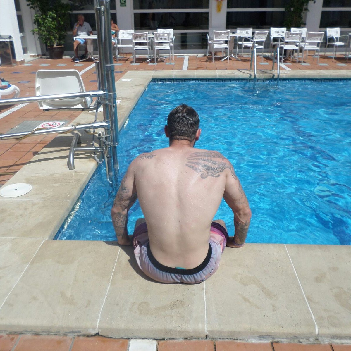 Current setting... Planning, reflecting, thinking....