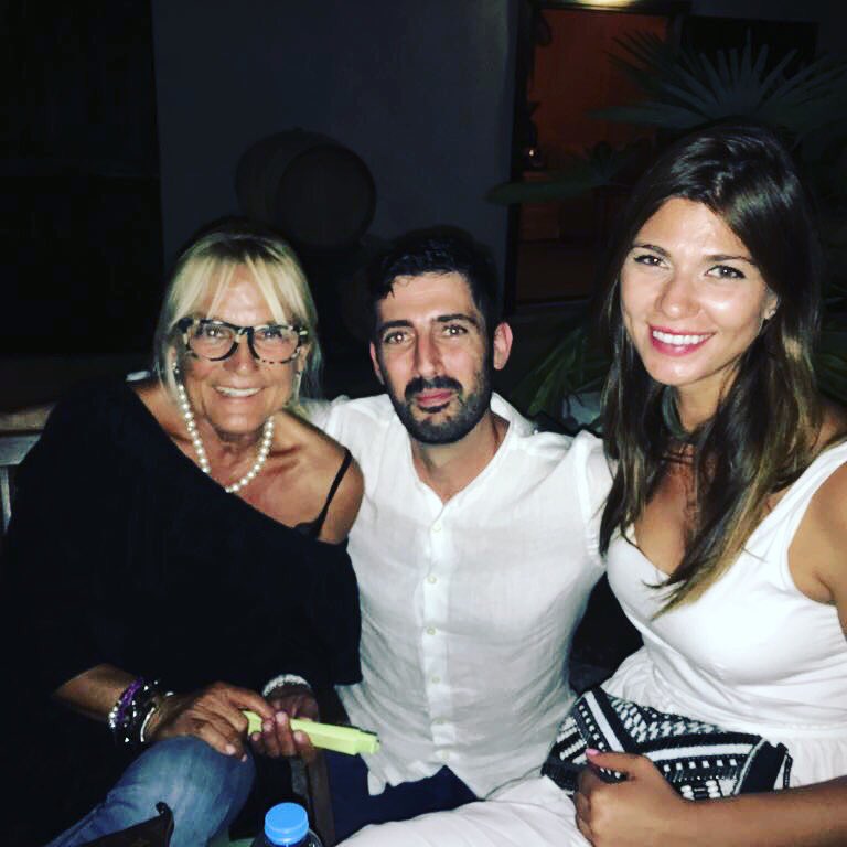 Gente guapa en la inauguración del restaurante #casanova a cargo del chef <a href="/CristobalMChef2/">Cristóbal MasterChef</a> en #caltofol. Un lugar realmente bonito.