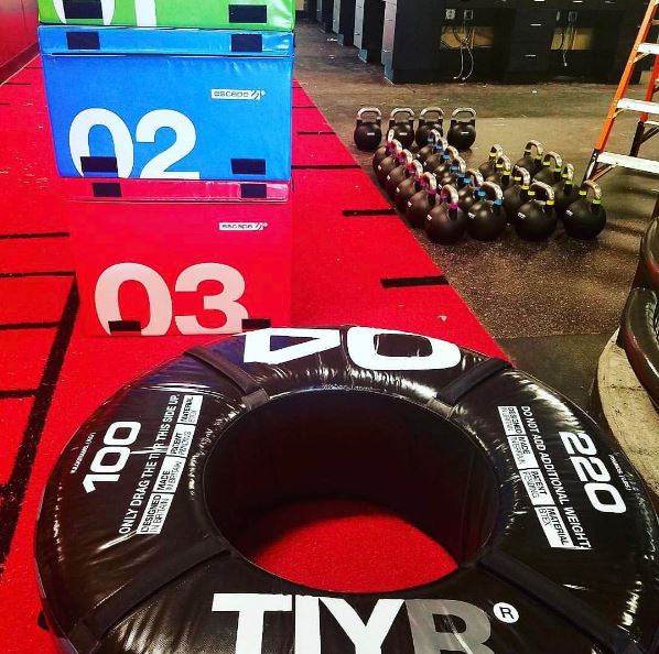 escapefitness's tweet photo. Equipment that gets members excited to workout #TIYR #PlyosoftBox #Kettlebells #EscapeYourLimits https://t.co/24RMyHd7ko https://t.co/harBfX5Wxz