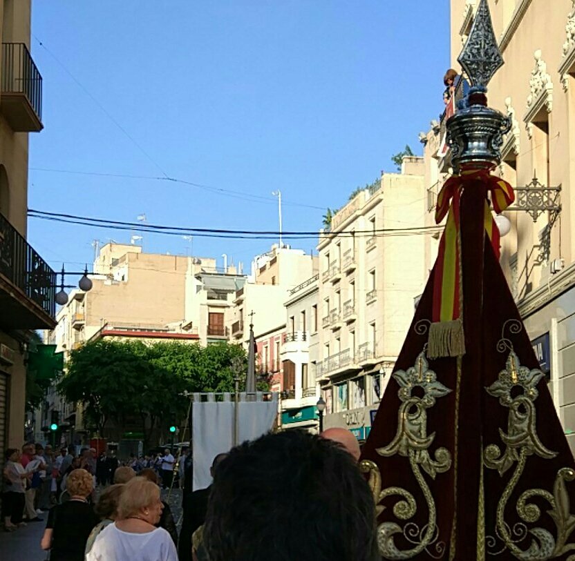 Llegamos a Plaça Baix con Cantemos al Amor de los Amores #SuenaLaSangre #Corpus2017