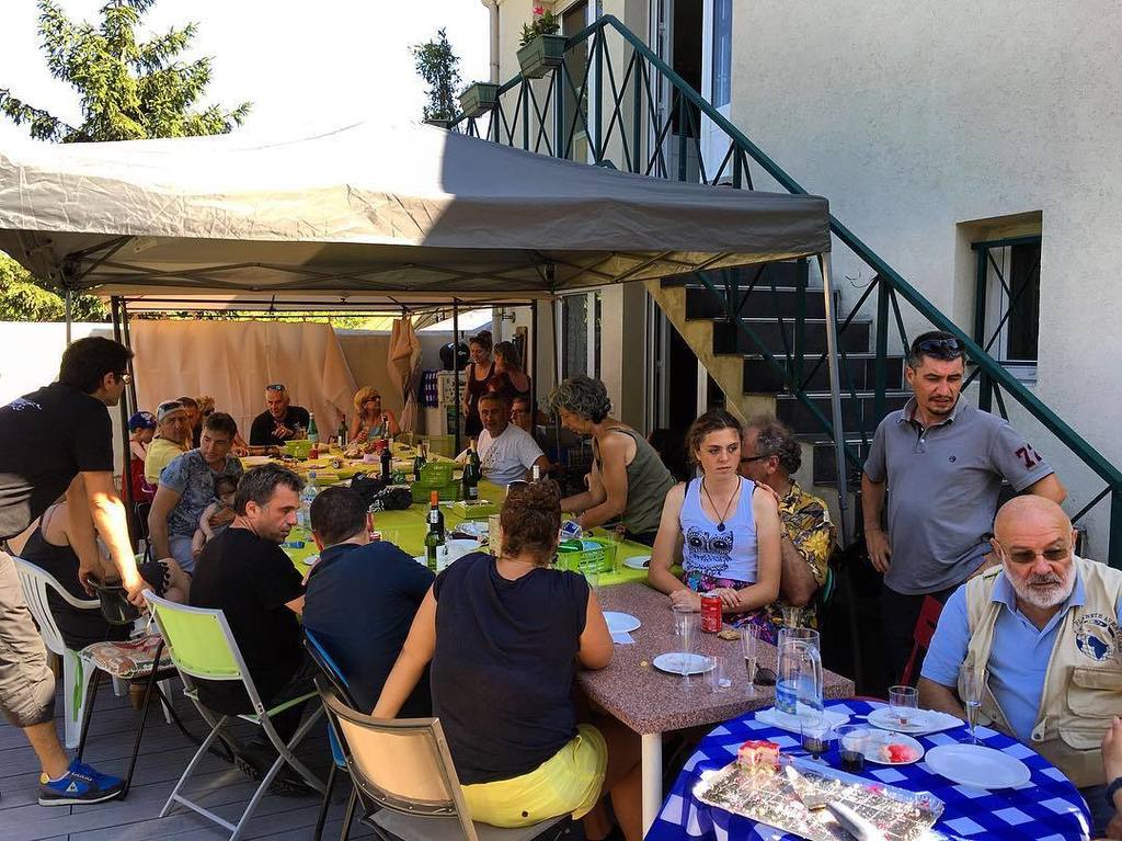 TomLape's tweet photo. Barbecue avec le club de plongée aujourd'hui :)
#Barbecue #GoodTime #Club #Plongée #ASNPC #Été #Summer https://t.co/m8lm29oXbe https://t.co/eLnkQ57OJ6