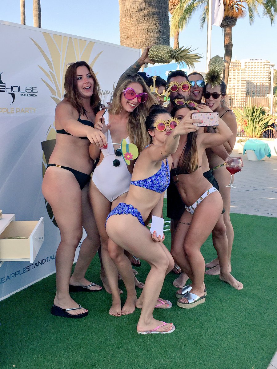 SolHouseCalvia's tweet photo. Missing #pineapplewave party. 
Thanks to everyone who came to enjoy it with us 🙏🏻🍍😎🎶🎛
#solhouse #pineappleparty #mallorca https://t.co/Pn84By40Ch