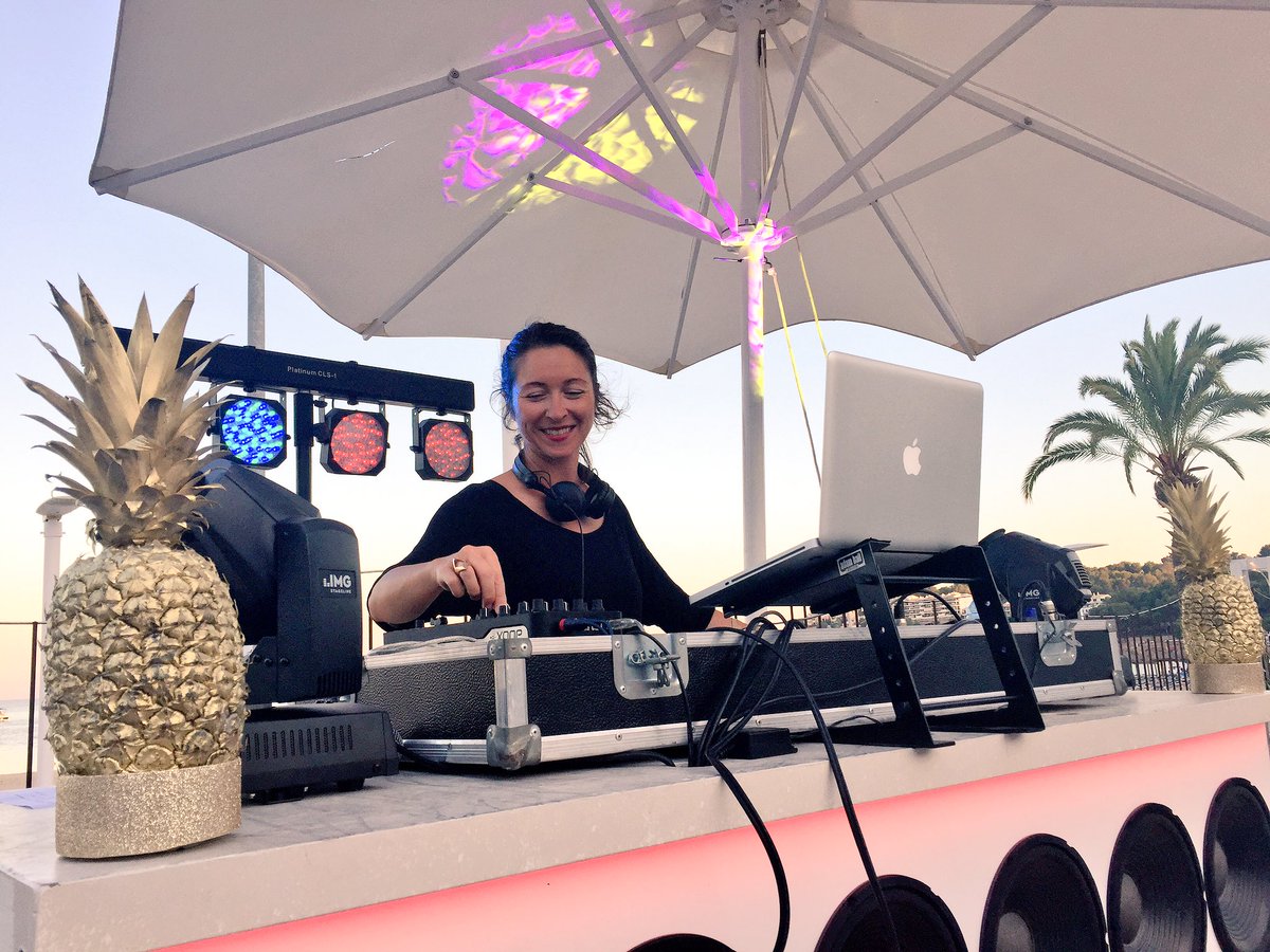 SolHouseCalvia's tweet photo. Missing #pineapplewave party. 
Thanks to everyone who came to enjoy it with us 🙏🏻🍍😎🎶🎛
#solhouse #pineappleparty #mallorca https://t.co/Pn84By40Ch