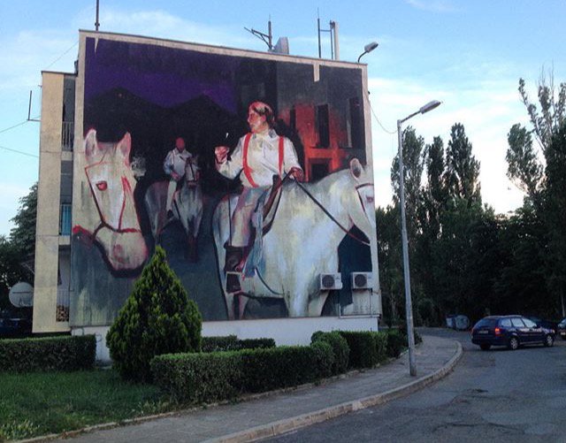 FranCacirano's tweet photo. โTravelling at nightโ by @manolo_mesa in #Ahtopol #bulgaria x the @wawfest #streetart #manolomesa #mural #weallwrite https://t.co/UHz1koPUok