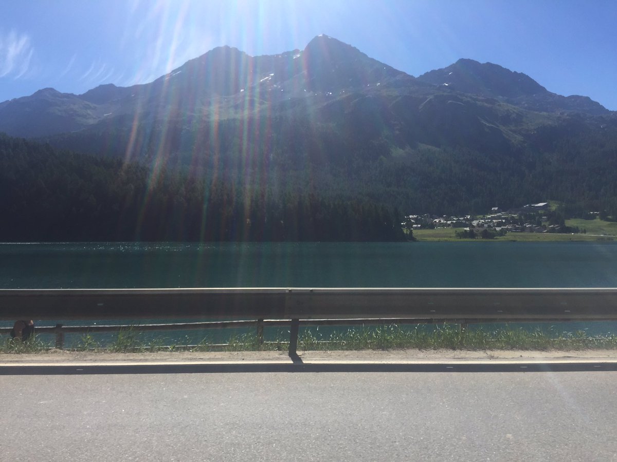 EllySmoone's tweet photo. St moritz to lake como and then on to Monaco 😁 https://t.co/Hzu6219jqd