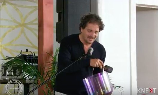 KNEKTtv's tweet photo. Listen to the amazing sounds of Sound Healer @DavidKennet at #Activ888 @FullCircleVB! 👉 https://t.co/Akl1AKtvNq #Spirituality #Meditation https://t.co/ksnMI8rJQJ