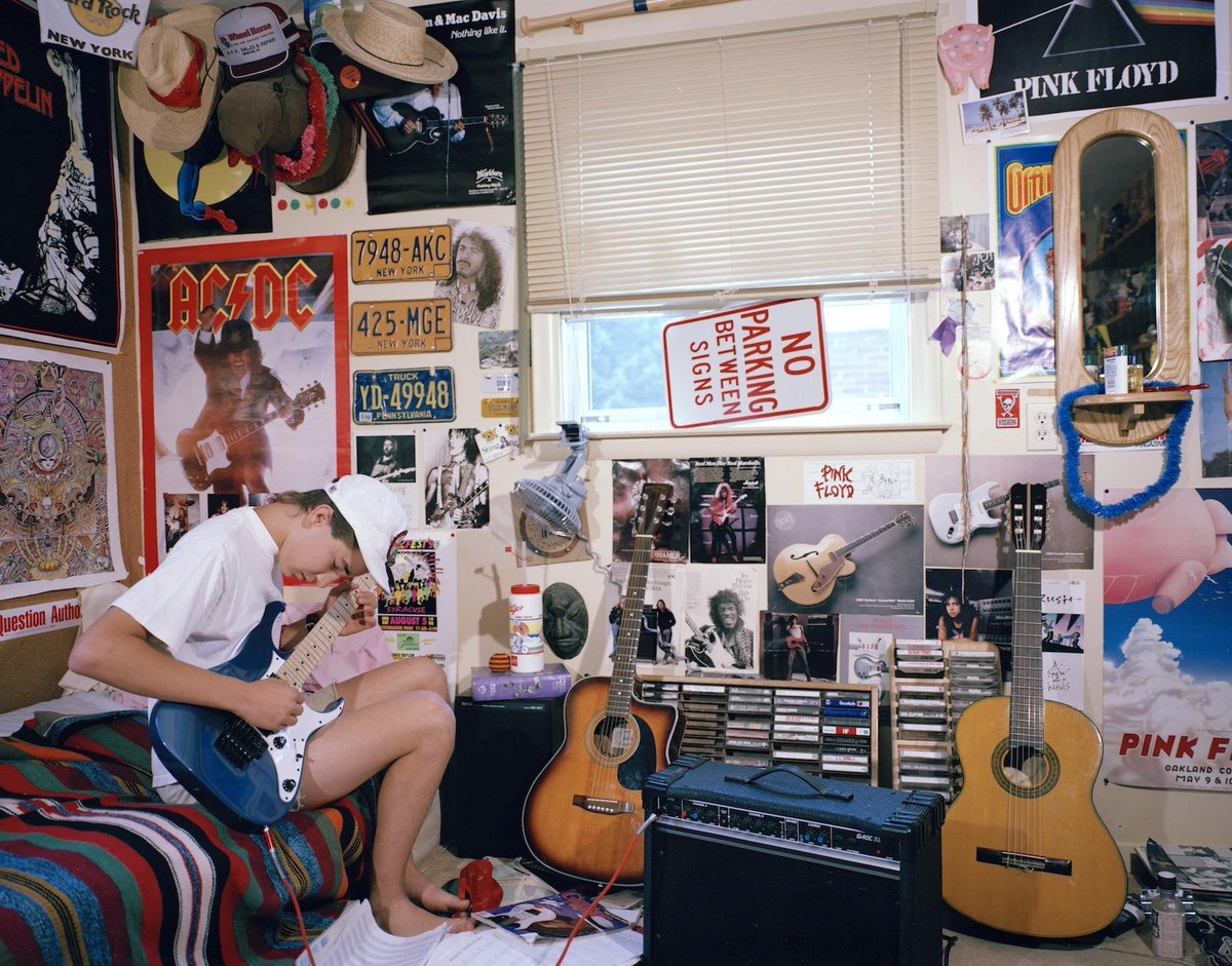 i_D's tweet photo. What these iconic photos of 90s teens in their bedrooms can teach us about being young today https://t.co/keEIEMNdt0 https://t.co/xllM3jquid