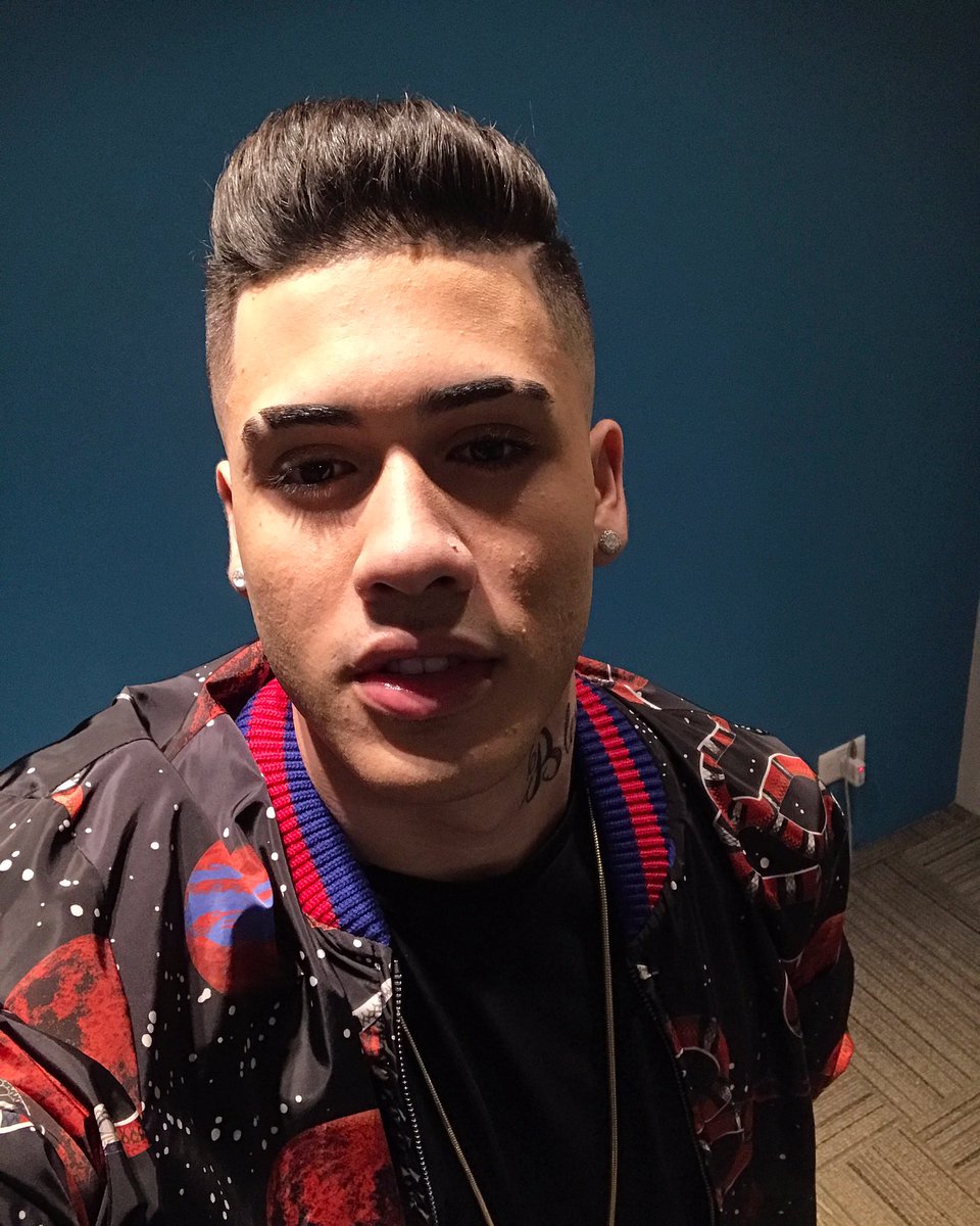 kevinho's tweet photo. Quem tá viciado na minha música nova da um RT ♥️ https://t.co/JO9k4A3Suk
