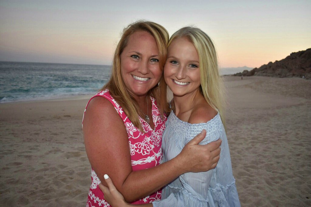 ashleybconrad's tweet photo. Happy birthday mom and happy Father's Day to the best dad!! I love you both❤️ https://t.co/AaBIYxwDCj
