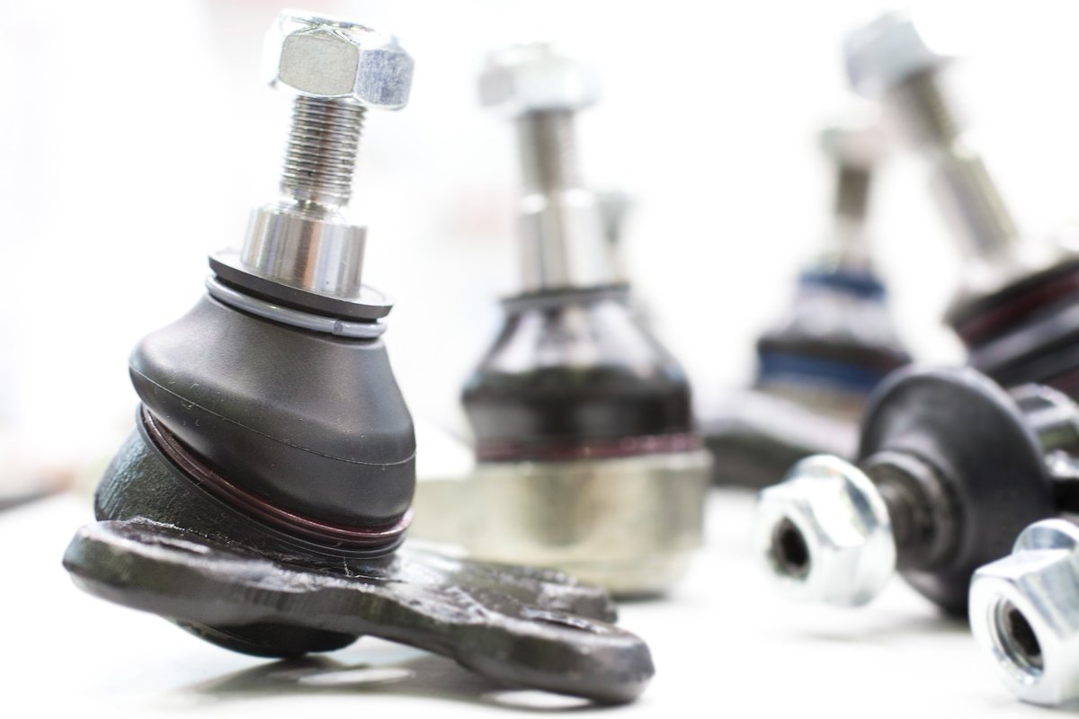 DK_autorepair's tweet photo. Do you know what a #balljoint is? https://t.co/eqgn1wNT28 https://t.co/ukL91mFkuv