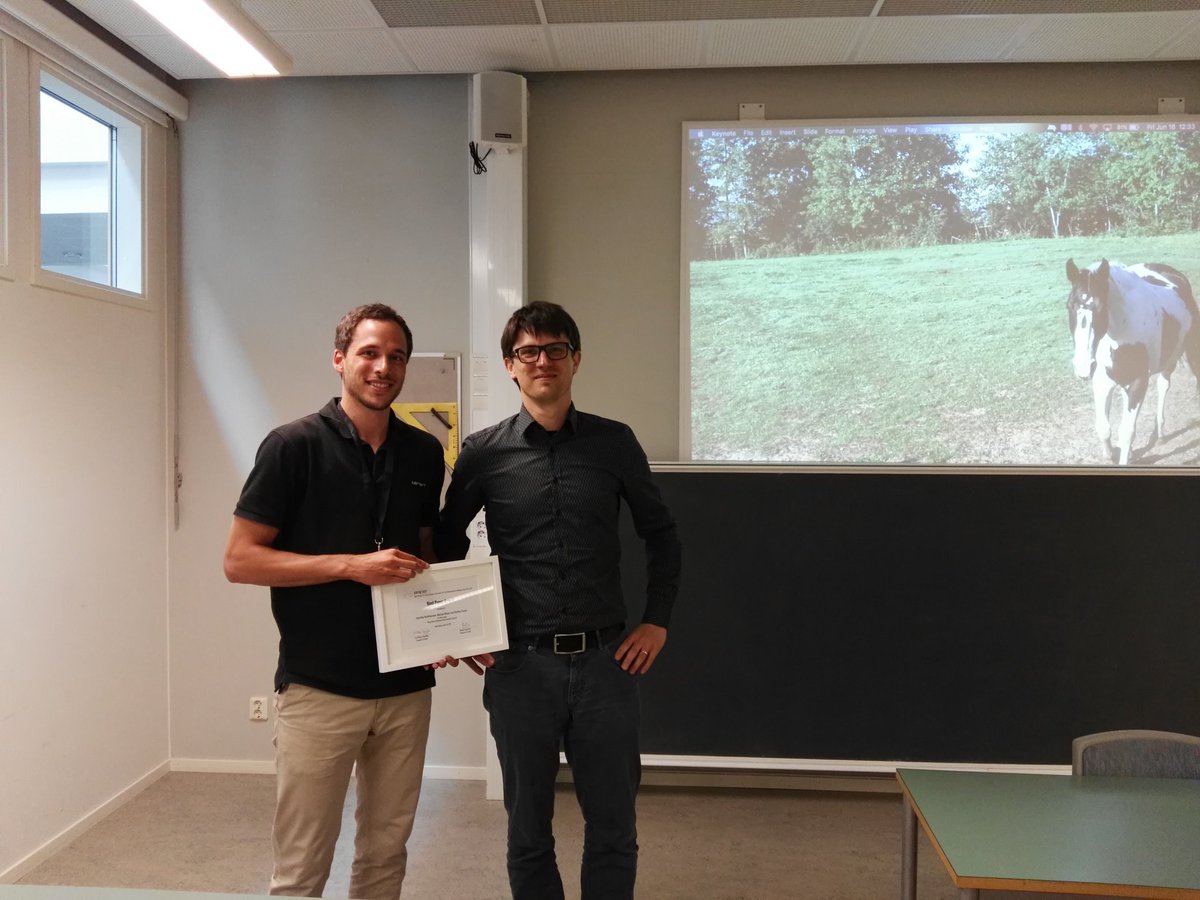 IFIPTM's tweet photo. Best paper award goes to C. Richthammer, M. Weber, and G. Pernul for "Reputation-Enhanced Recommender Systems". #ifip #ifiptm #bestpaper https://t.co/YkmccOzlVv