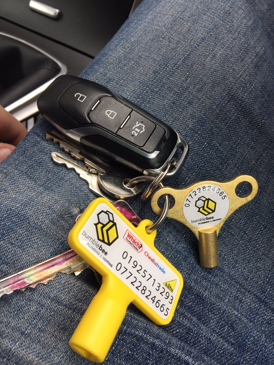 Bumblebeeheat's tweet photo. New key rings for customers #wtom @whichtraders https://t.co/sdfzqS2bcn