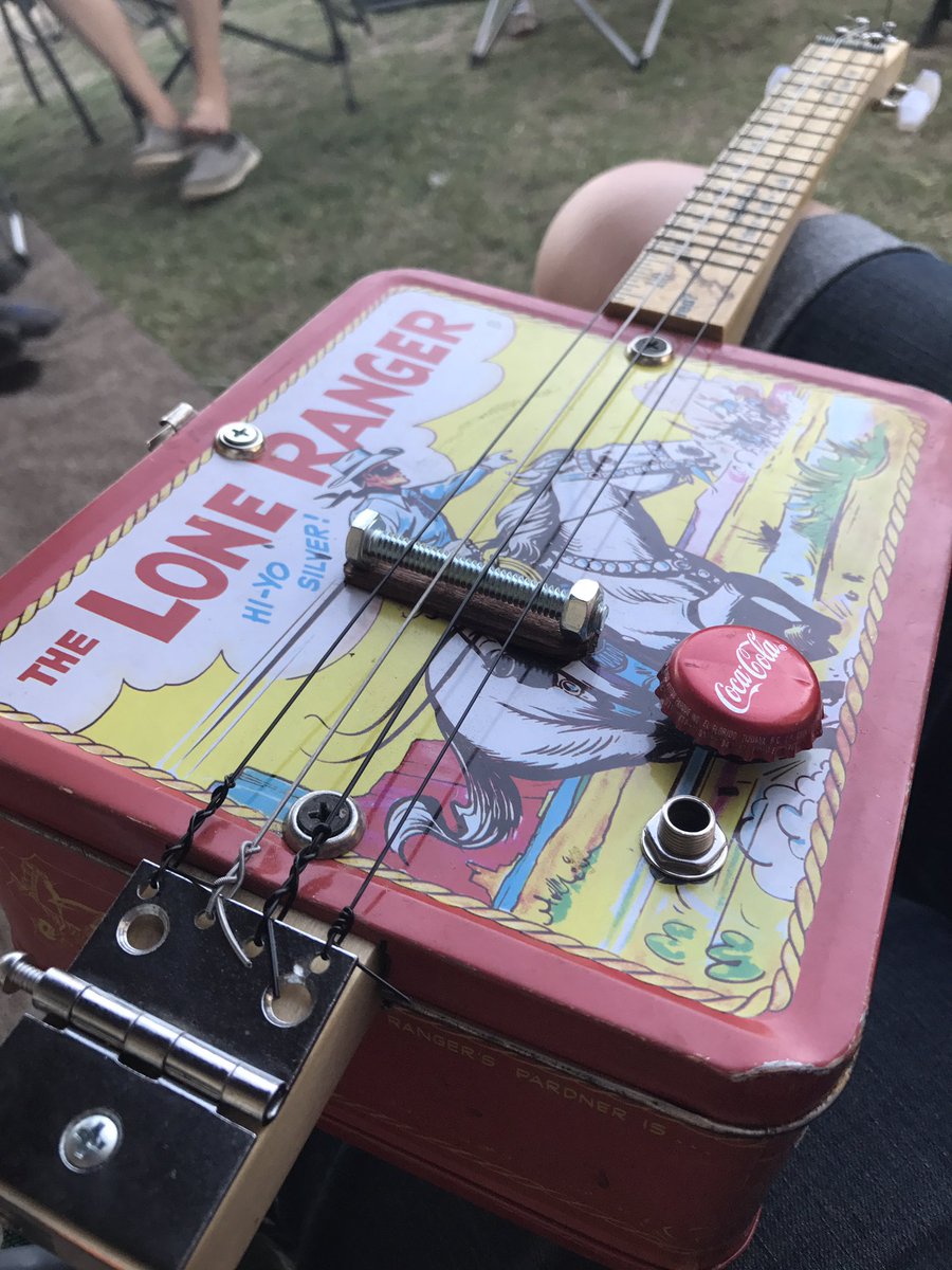 MsDeragisch's tweet photo. Went to a bluegrass festival this weekend and bought this handmade ukulele (because I don't play the banjo). Pretty cool! 🎶 https://t.co/gdnmddygac