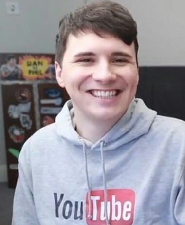 danisrandom's tweet image. :)