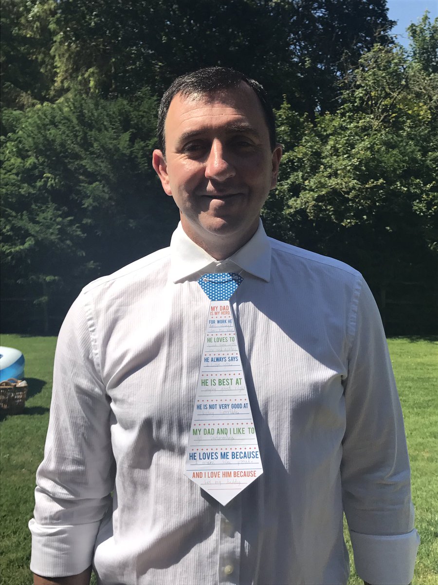 Nikkilullabylu's tweet photo. @CarrdusYear2 one happy daddy with his Father's Day tie! πππ»#handmade #sospecial #carrdus https://t.co/P2AAiE0m1V