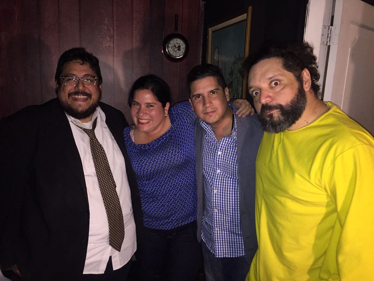 pedritoortizjr's tweet photo. Gracias por seguir viniendo a @popupteatrocafe y ver #AngelinesFernandez risas y miedo, suspenso y humor negro #Humorbo 💀 Hoy seguimos https://t.co/2XhnPbMdJS