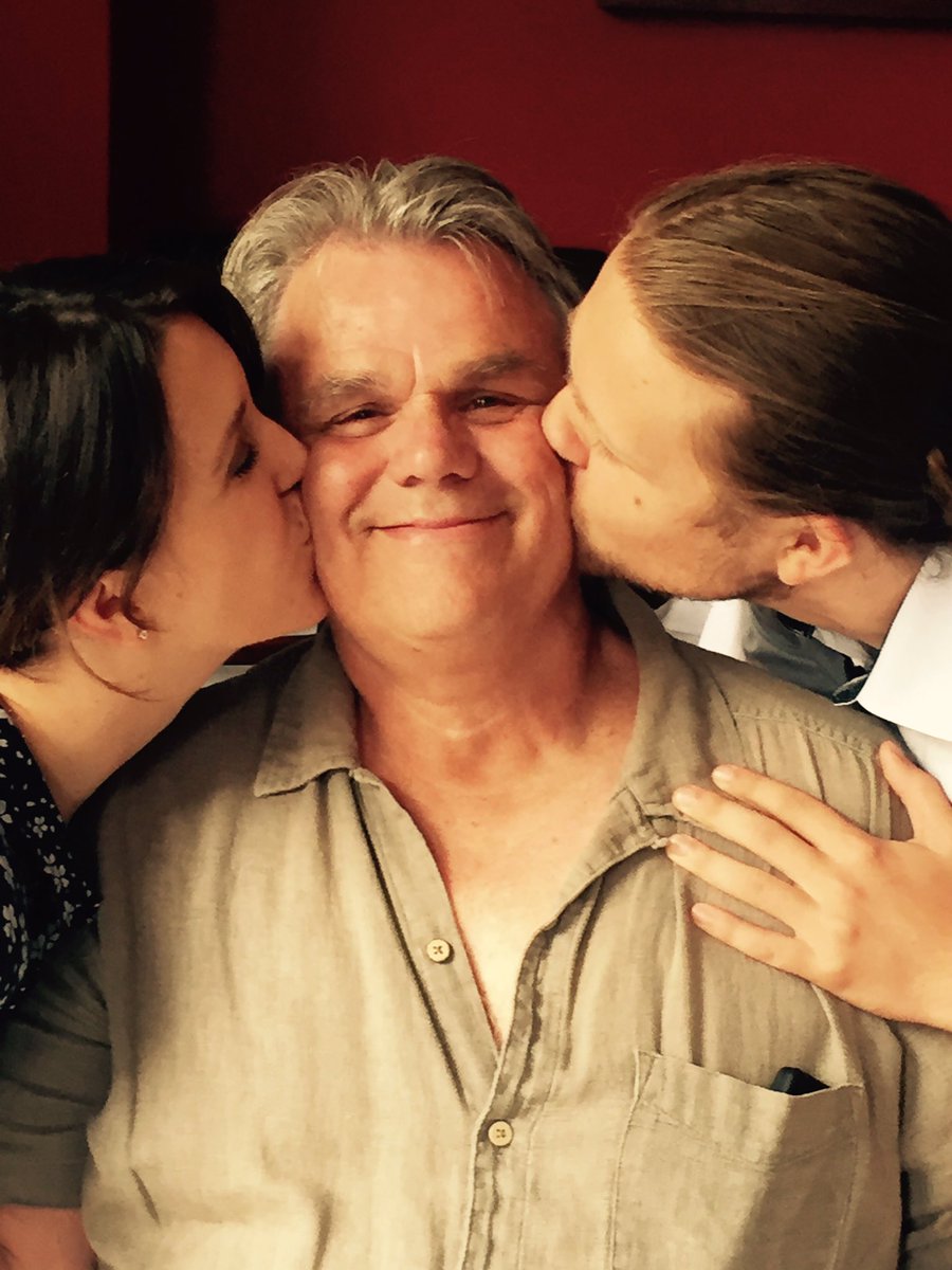 OliviaJaneMusic's tweet image. This guy. Happy Father's Day, Daddy-O. Your kiddos love you so much #dadforthewin #theOGbandMell #supportivedad #fathersday