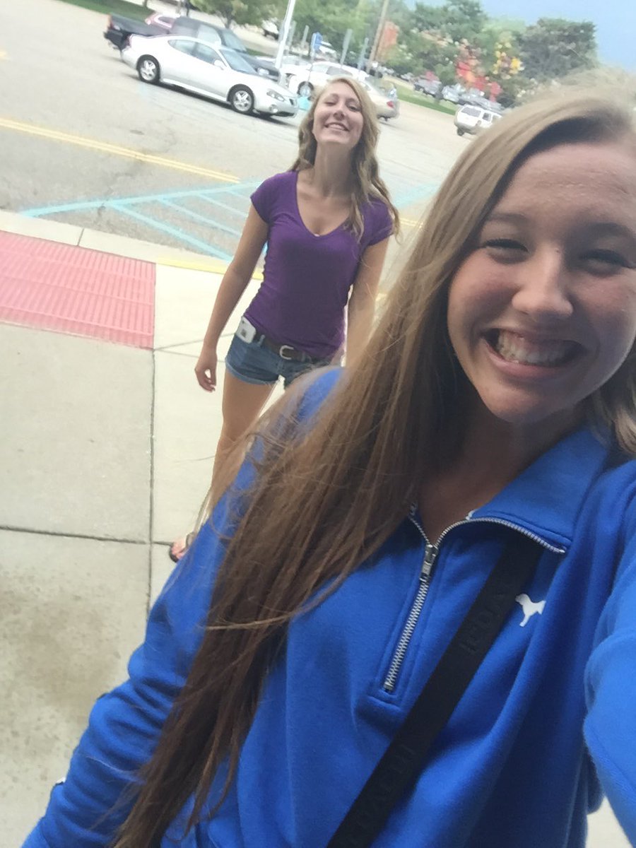 kensey4119's tweet photo. Happy 18th Birthday to my daughter! Love you so so much &amp; cant wait to take care of you at GV next year! Go buy some fireworks!💞 https://t.co/BRgRUwDnfw