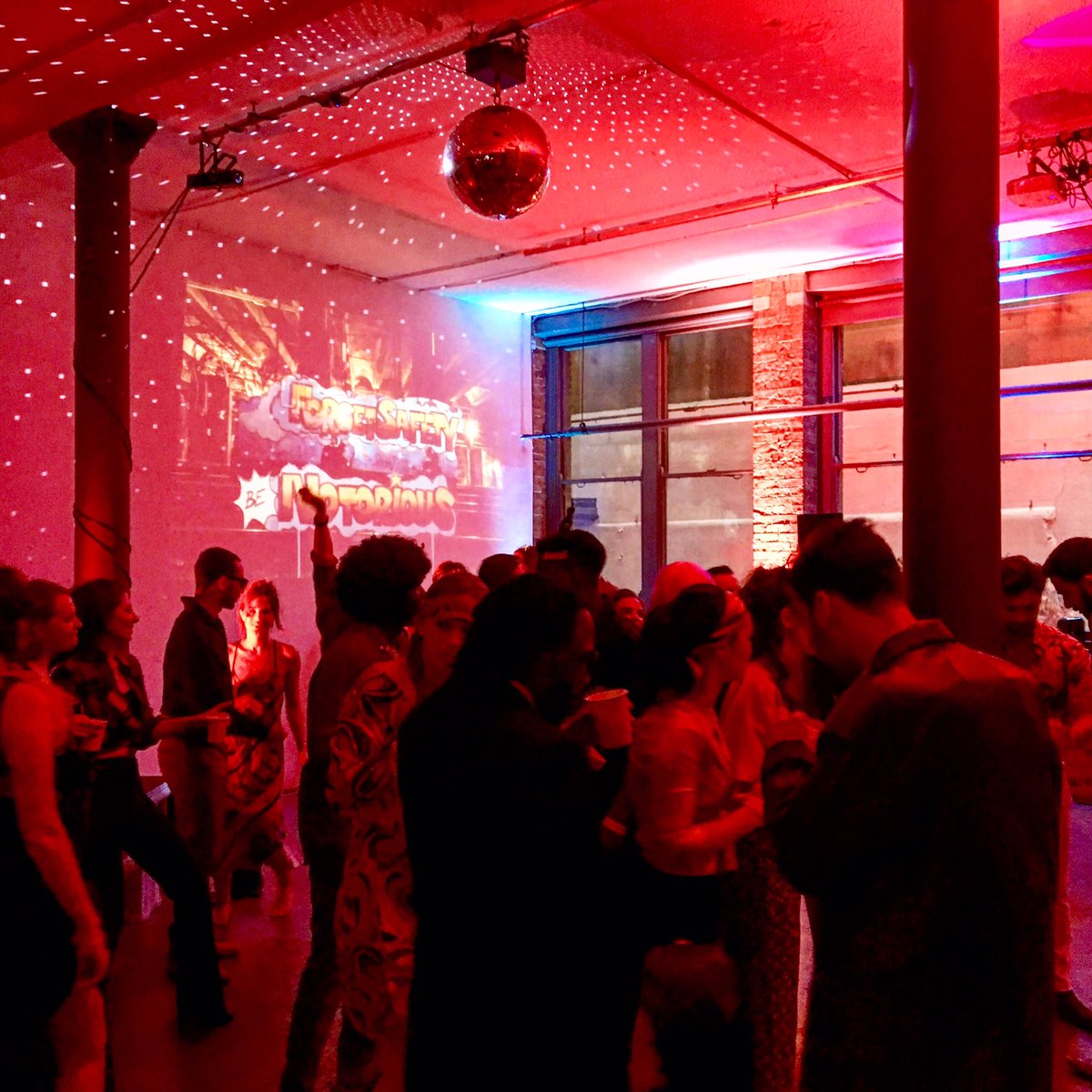 Had so much fun at last night's party (but not as much fun as the guests!) 😉
#teamwork <a href="/bc_venues/">BC_Venues</a> #eventprofs #eventplanner #londonevents