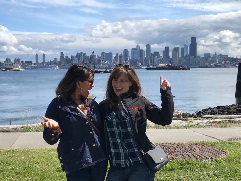 USASurgery's tweet photo. @USASurgery is proud of Drs Abraham (PGY-3) and Sims (PGY-4) for their research presentations at #ASCRS2017 in Seattle. #ILookLikeASurgeon https://t.co/9mIlR3AuVF