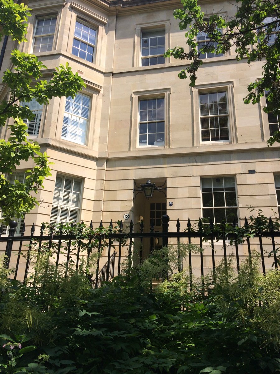 ctullo's tweet photo. #OGSW17 today at Inner Temple - memory lane as my 1st chambers at 13 Kings Bench Walk and inspirational tour with Andrea, Head Gardener https://t.co/vp3qkujcfk