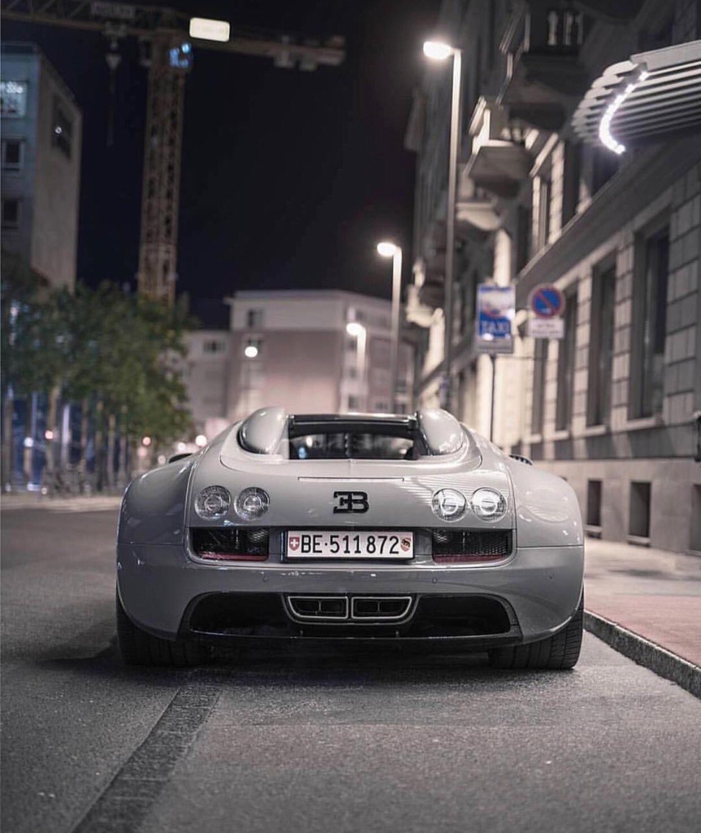 Elegant Beast. 😈 | #bugatti