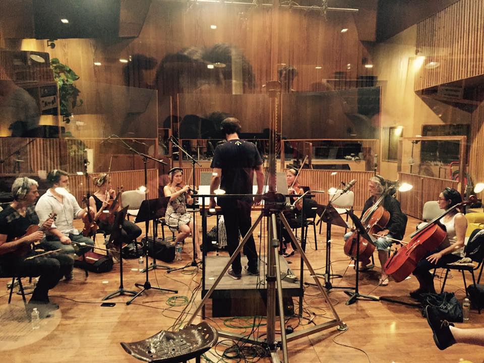 oldelaf's tweet photo. Ce soir on enregistre les cordes 😊
#nouvelalbum #chanteurheureux #StudioFerber https://t.co/e0XxJGDCyC