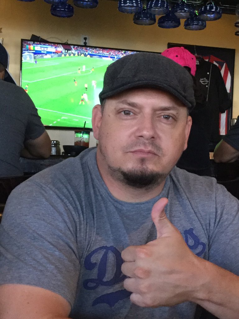 ribillionare's tweet photo. Happy Father's Day to are dads https://t.co/DoCkt54h9a
