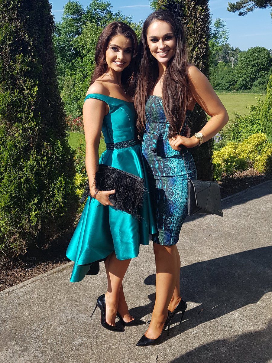 Anna Henry tweet media