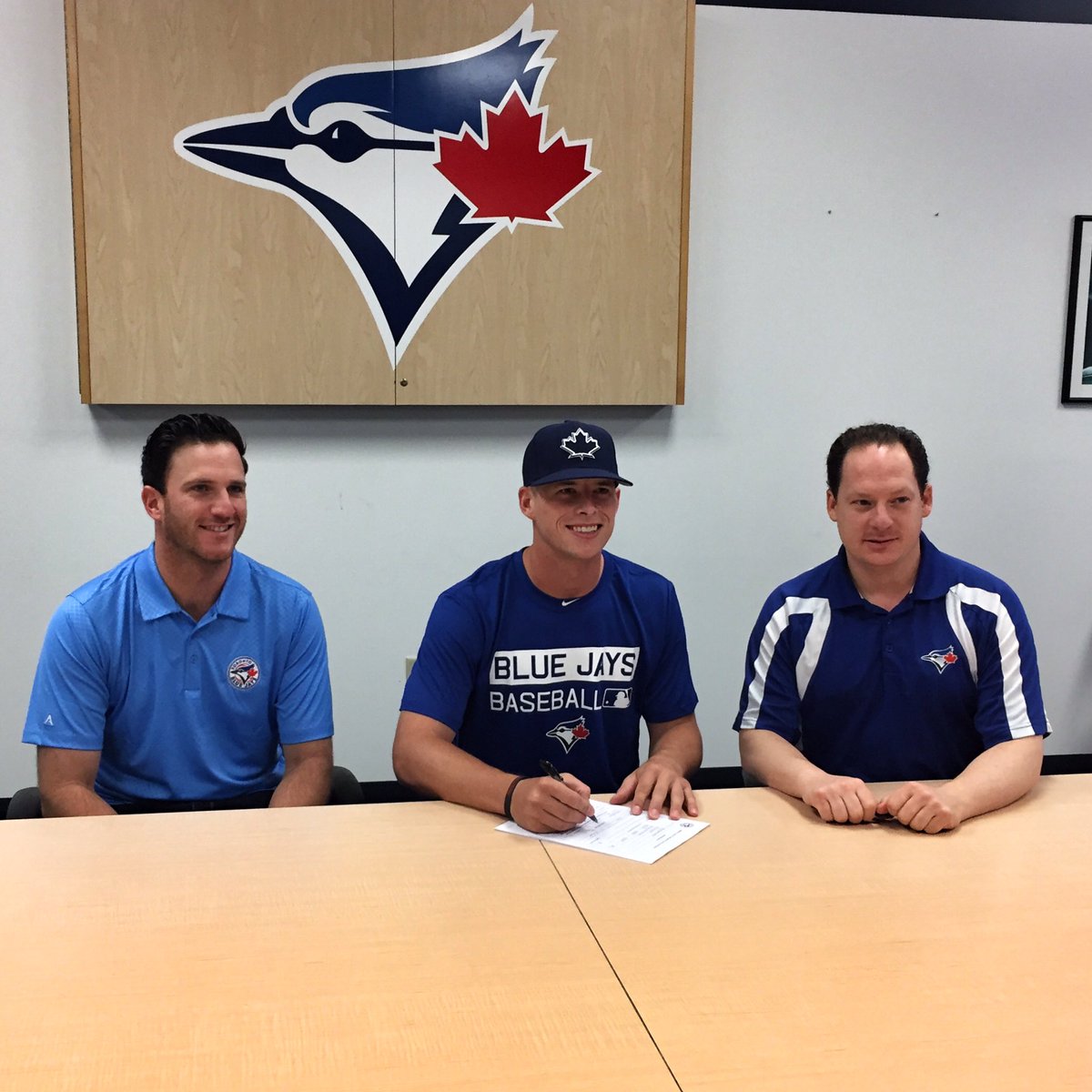 Riley Adams tweet media