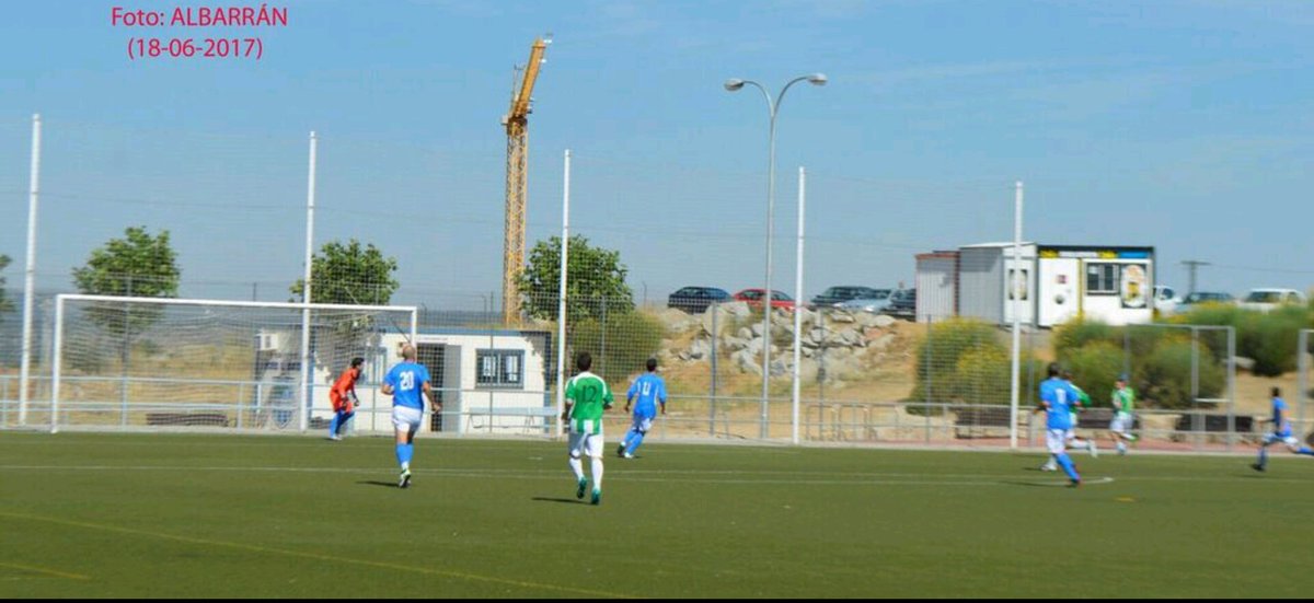 Meteoavila2's tweet photo. Fotos de La Final de Copa 
Opticalia 3-0 Villa @F11Talento @deportesavila  (1°] https://t.co/Ai5ezFE98l