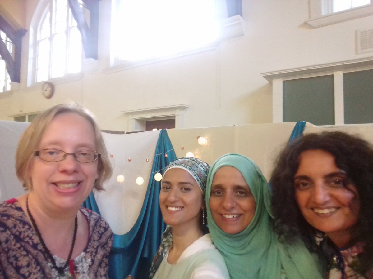 MarieAngeComerf's tweet photo. .Thank Saleha 4 gr8 Iftar with reflection, prayers &amp; gr8 food Hope u raised enough money 4 Rohingya &amp; Central African Republic #IftarWithUS https://t.co/RzALPwBysM