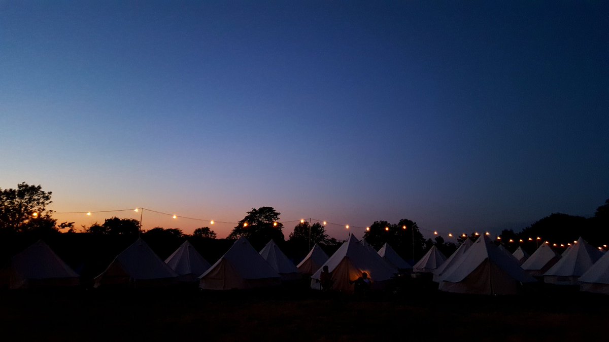 montithief's tweet photo. Tales From Around The Campfire. #photography #eroicabritannia2017 #peakdistrict #fridengrange #boutique #camping #cycling #samsungs6 https://t.co/k8HP3bO4Me