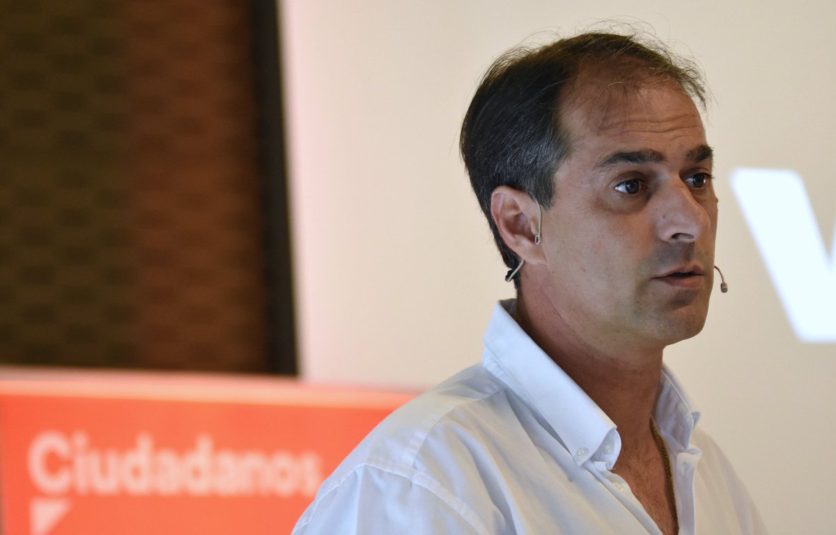 AlcalaHoy1's tweet photo. Lleno absoluto hoy Domingo en el cierre d campaña #cs2añoscontigo celebrado en el Parador de #AlcalaDeHenares @CiudadanosCs 
📸 @respinosak1 https://t.co/1JvRT6jRid