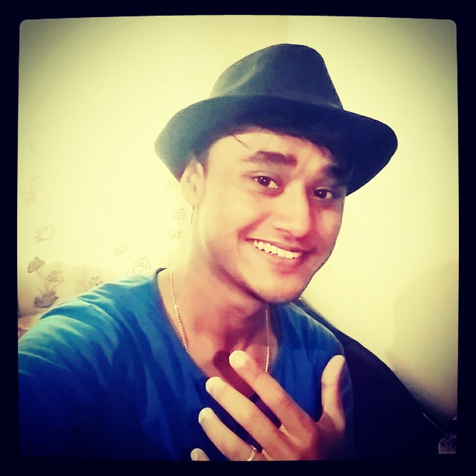 Manavsharma5555's tweet photo. #PeACe bEginS wiTh a SmilE..😊☺😀😁... https://t.co/4pyB7wOOW1