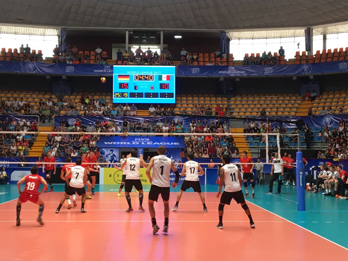 GloriaCan0's tweet photo. Jorge Quiñones orgullo leonés, éxito a toda la Selección mexicana de voleibol. #FinalFour2017 #FIVBWolrdLeague https://t.co/g4wMSrh3nc