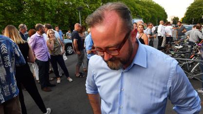 VDNLille's tweet photo. .@ItierCh candidat battu ds la #circo5901 vise les municipales #lille >https://t.co/D6W6QG5hw1 https://t.co/ljJeix3dRb