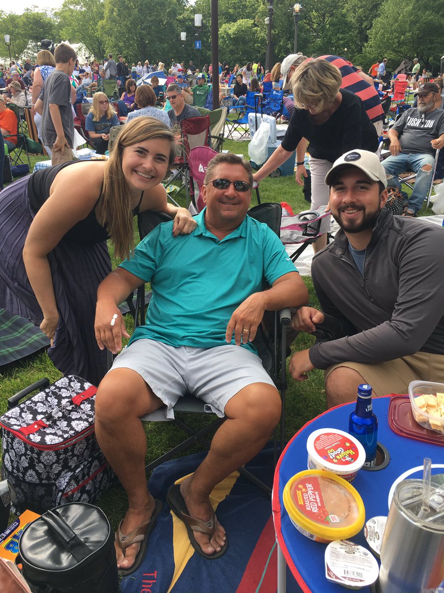 mobo4prez's tweet photo. Celebrating two great dads! #ravinia #lalaland https://t.co/Yn2giIIW4v