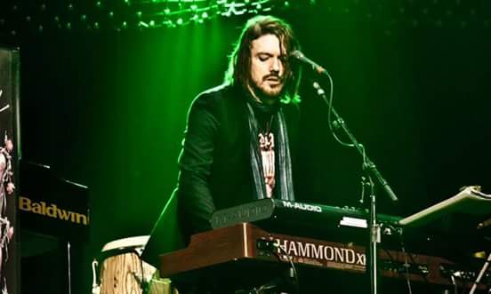 On the keyboards, Mr. Dizzy Reed...

Happy Birthday, Dizzy!!    