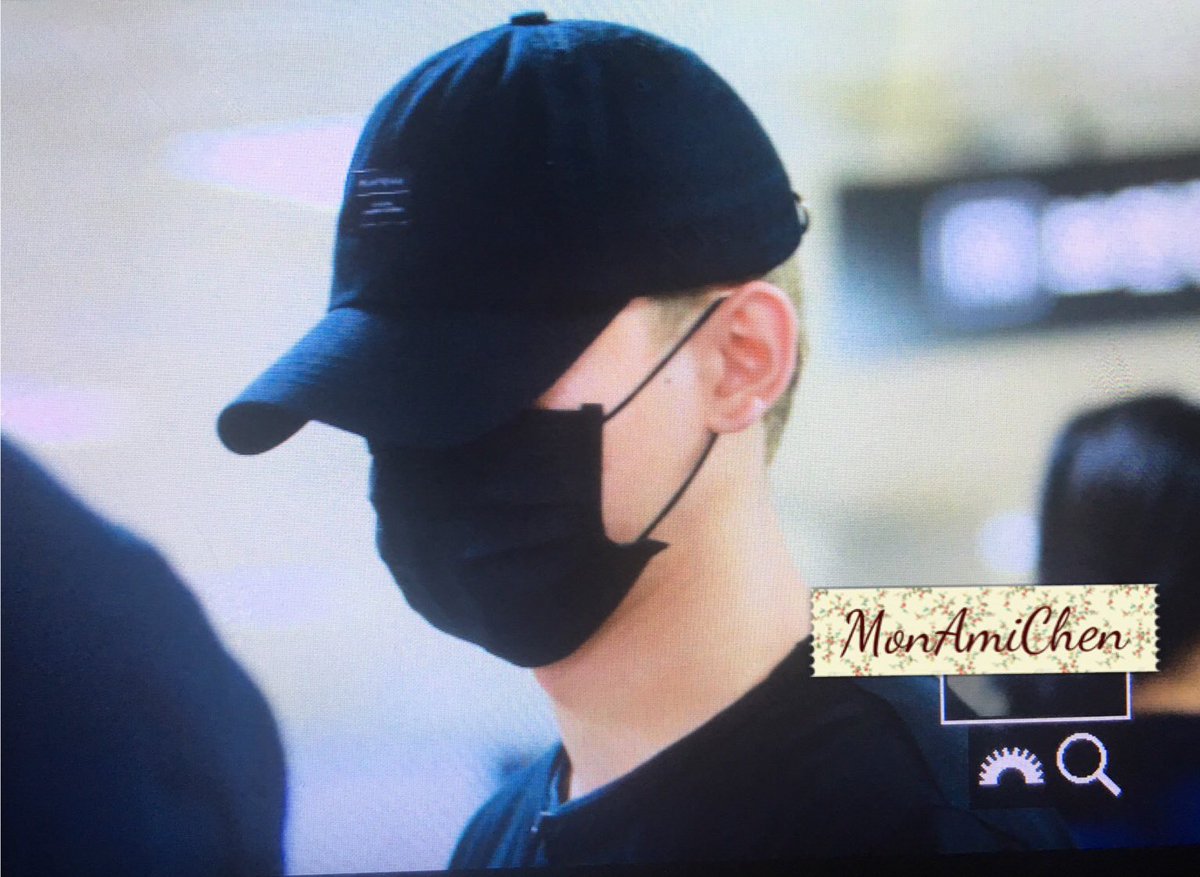 MonAmiChen's tweet photo. 170619 GMP 출발 #종대 #CHEN 염색해써ㅜㅜㅜㅜㅜㅜ https://t.co/fB1hUMNca6