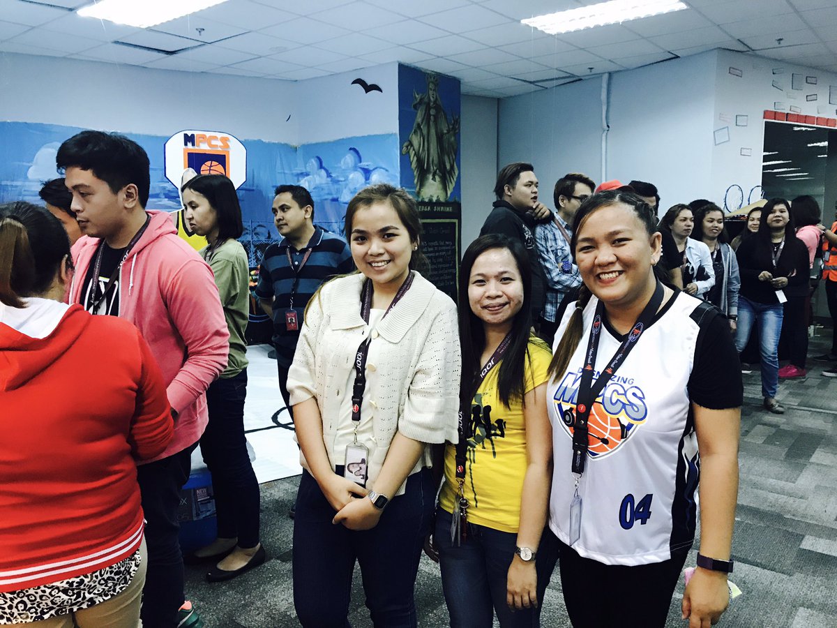 ralsie17jepoy's tweet photo. popcorn🍿? hotdogs🌭? they love it 💕 #17thofjune #thanksmetropcs #QAOpenHouse2017 @Josie_MPCS @JaysonArabe @Greg_MPCS https://t.co/qVuIJcvg1m