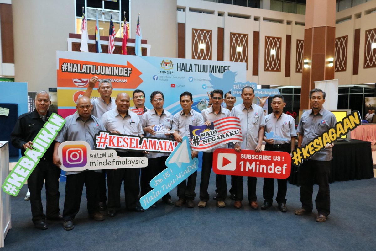 MINDEFMalaysia's tweet photo. Sesi bergambar @PERHEBAT1 di Photo Booth #HalaTujuMinDef
#Kesiagaan
#DiplomasiPertahanan
#Keselamatan
#Kebajikan
#PLKN20
#NadiNegaraku https://t.co/oizq1BcqNx